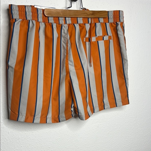 NWT SHORTS Arizona Jean Company Orange and Gray Athletic Striped Shorts - Picture 3 of 7